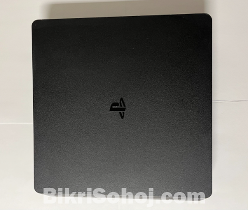 PlayStation 4 (PS4)